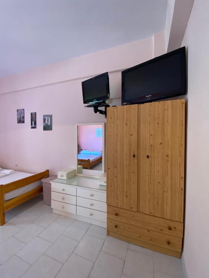 Yfantis Sakis Apartment'S Eratini Zewnętrze zdjęcie