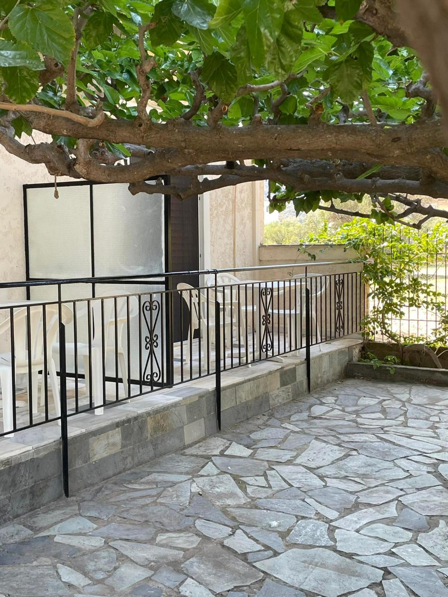 Yfantis Sakis Apartment'S Eratini Zewnętrze zdjęcie